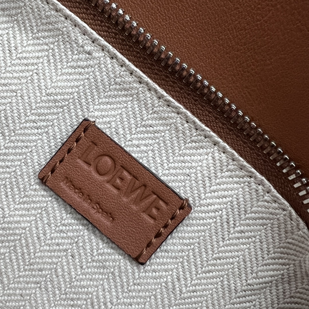 Loewe Puzzle Bags